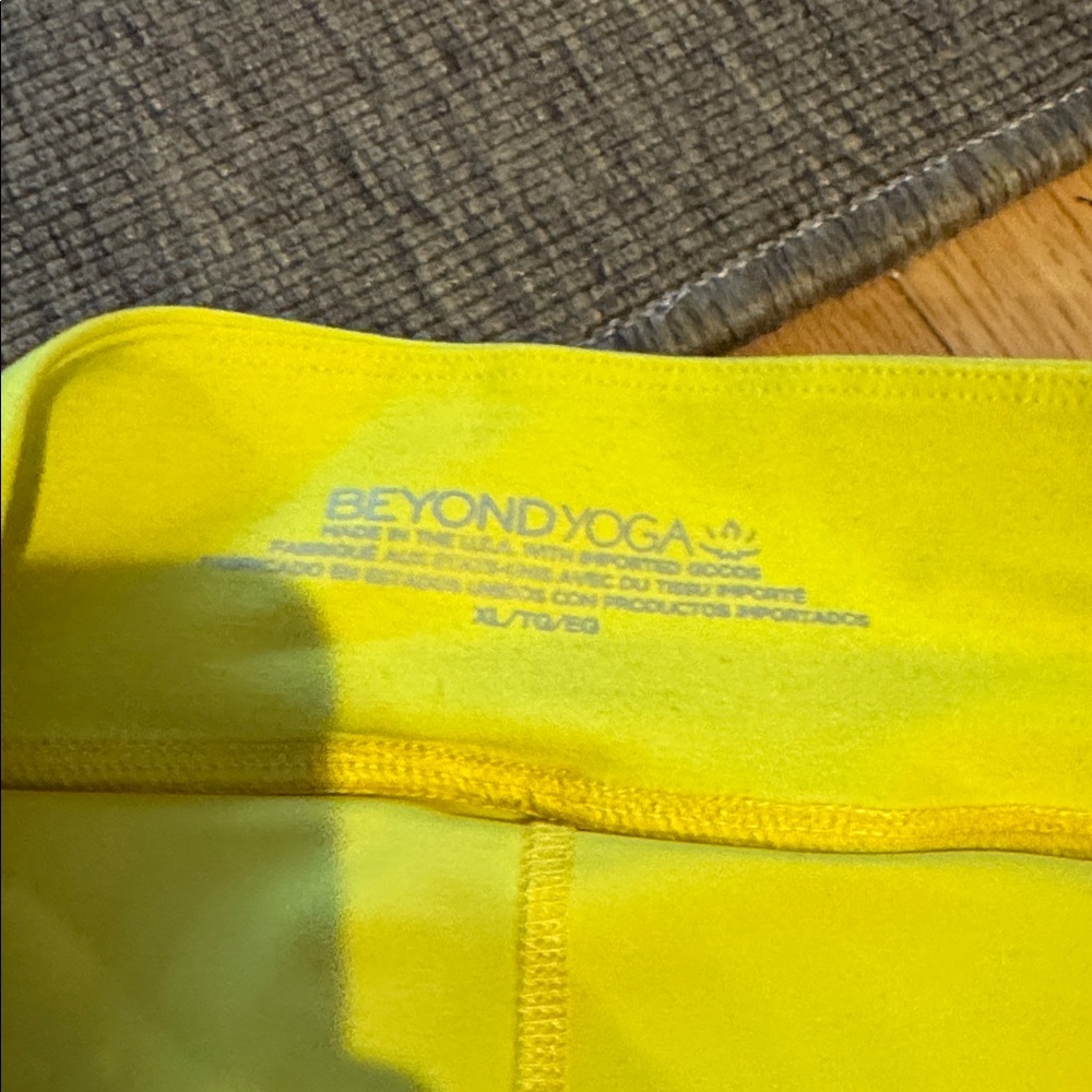 Beyond Yoga Sunny Yellow Mini Skort - Picture 2 of 4